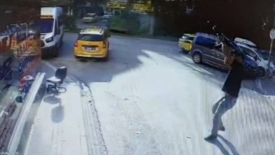 Adana’da Oyun Salonuna Pompalı Tüfekle Saldırı Kameraya Yansıdı! 1